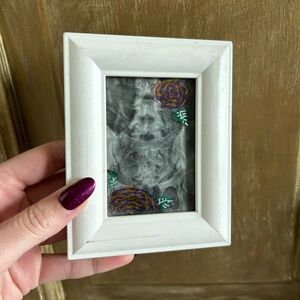 Spooky skeleton decor